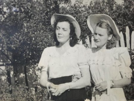 Советская женщина