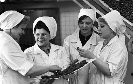 Большевик кондитерская фабрика 1960-е