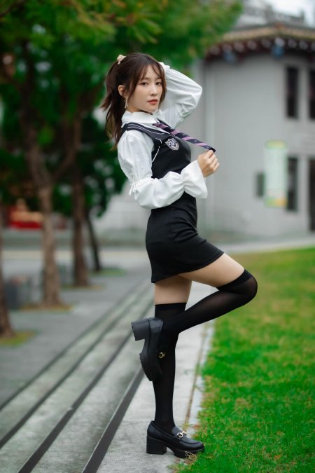 Японские школьницы в гольфах