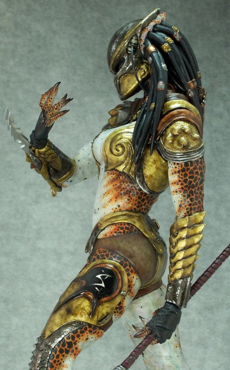 Хищник яутжа самка