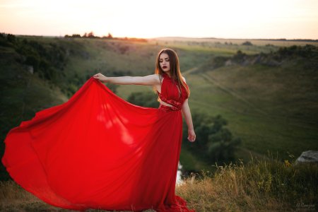 Фотосессия в красном платье
