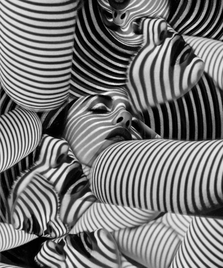 Черно белая иллюзия