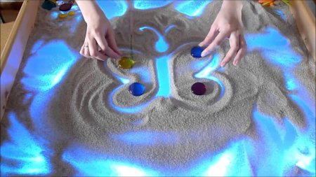 Рисование на песке с подсветкой для детей