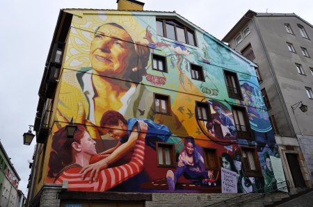 Роспись фасада здания