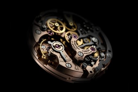 Omega speedmaster moonwatch 321