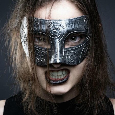 Необычные маски