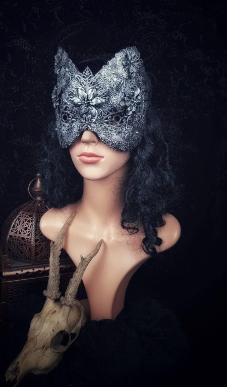 Готическая маска