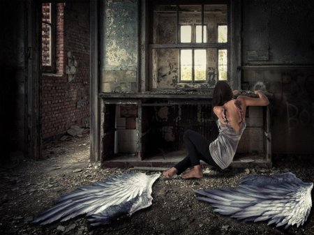 Ангел с оторванными крыльями