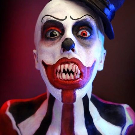 Клоун гримм