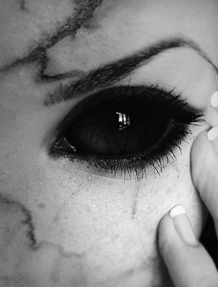 Чëрные глаза