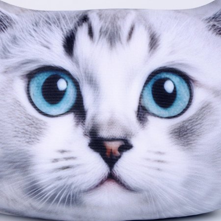Кошка подушка британка