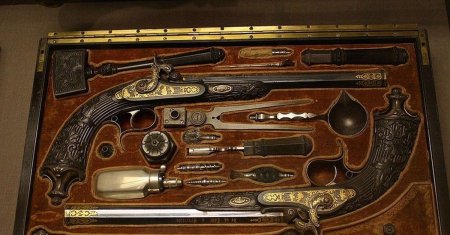 Дуэльный пистолет 19 век