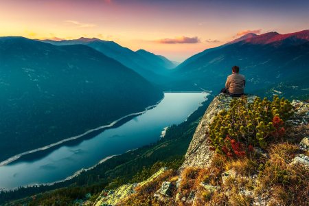 Люди в горах