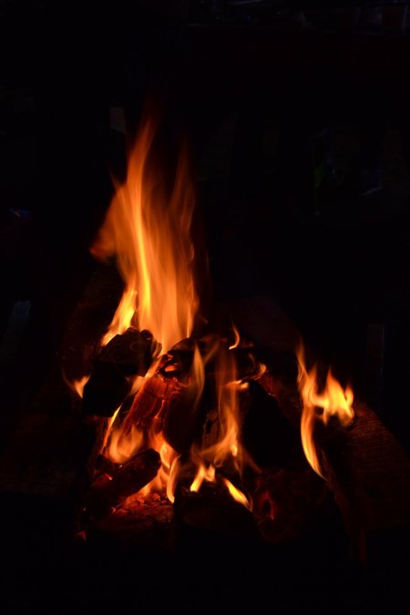 Огонь костер