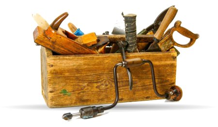 Деревянный ящик для инструментов