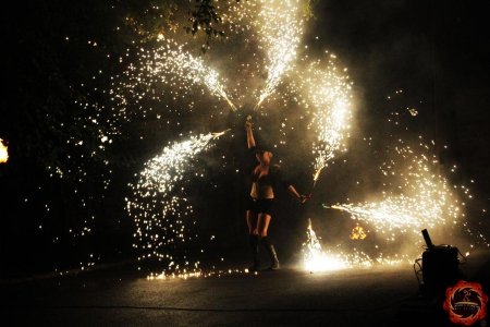 Фейерверк пиро шоу