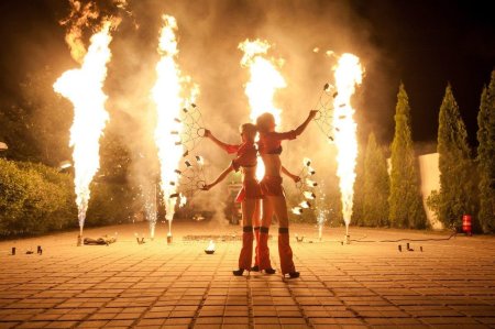 Огненные крылья для фаер шоу