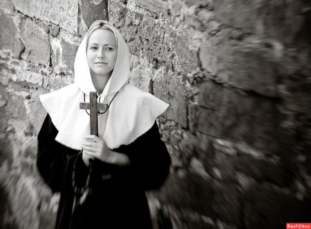 Монашка католическая