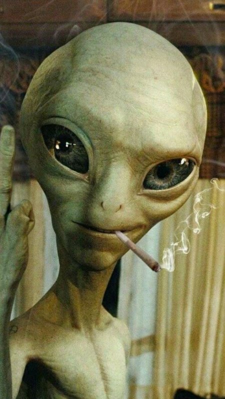 Инопланетянин с большими глазами