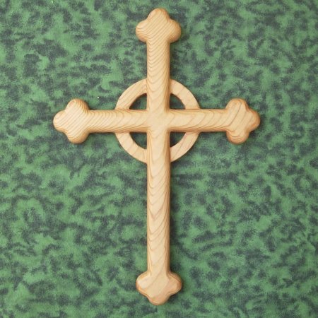 Крест из дерева
