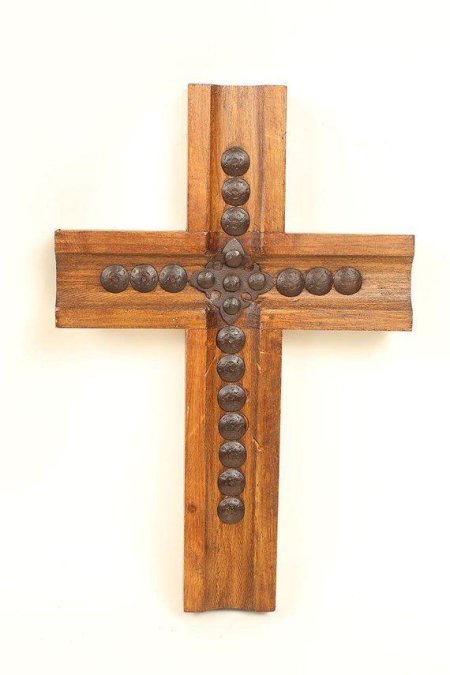 Деревянный крест на стену