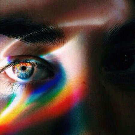 Радужные глаза