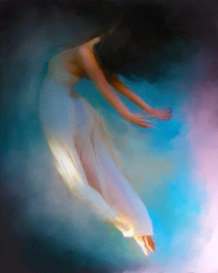 Девушка в воздухе