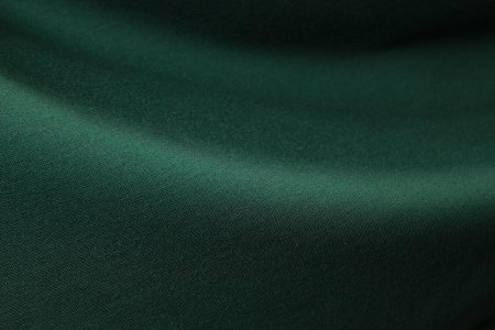 Цвет темно зеленый