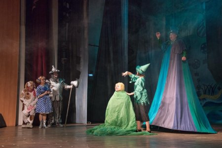 Спектакль волшебник изумрудного города