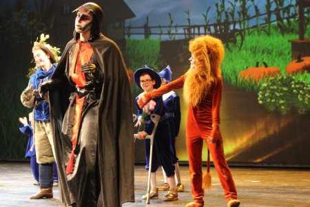 Волшебник изумрудного города спектакль