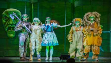 Мюзикл волшебник изумрудного города