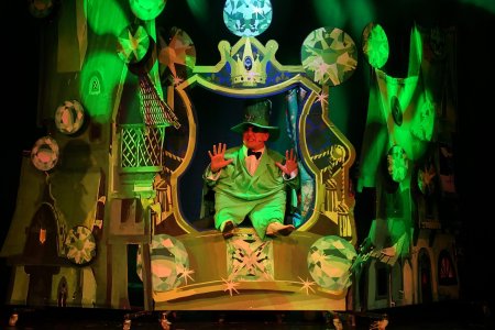 Волшебник изумрудного города театр драмы ростов