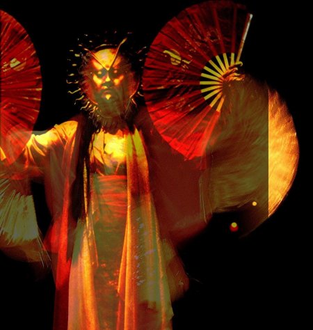 Японская богиня солнца аматэрасу