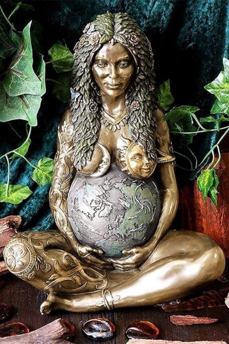 Богиня гайя статуэтка мать земля