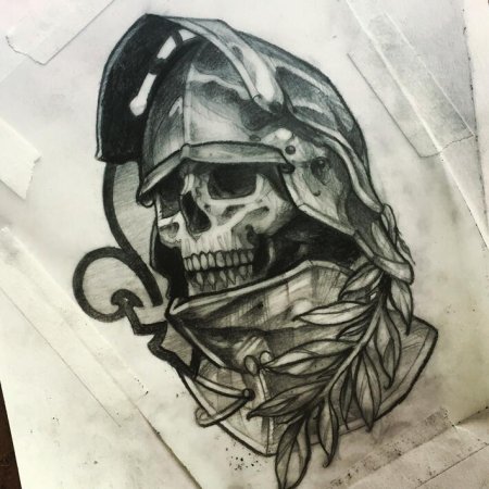 Череп в шлеме тату