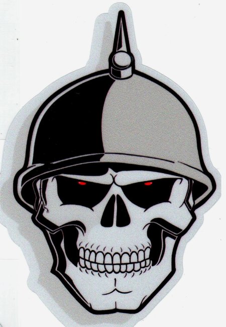 Череп в немецкой каске