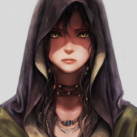 Девушка в капюшоне