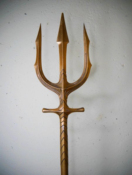 Aquaman trident