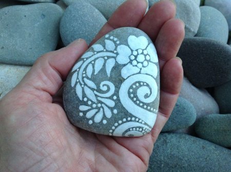 Роспись на камне