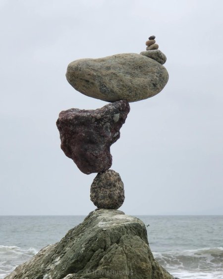 Майкл граб балансирующие камни