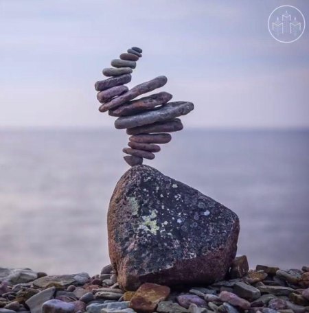 Майкл граб балансирующие камни