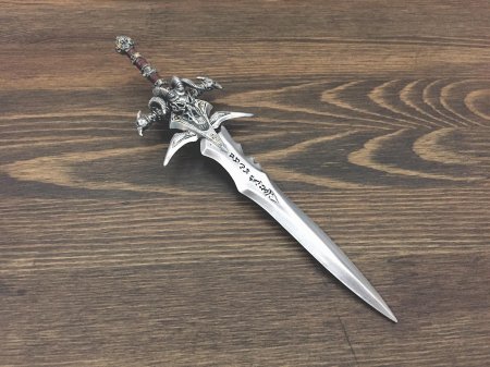 Ледяная скорбь меч