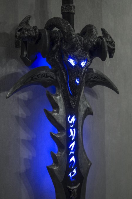 Меч frostmourne