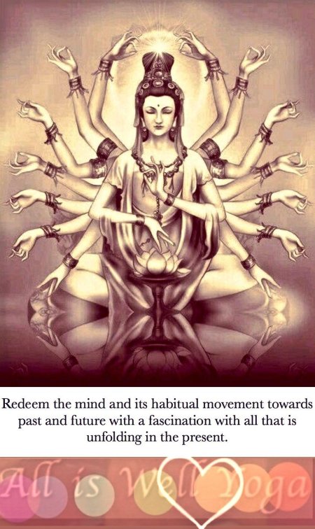 Многорукая богиня в индии