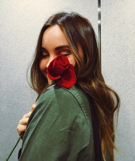 Красивое селфи с розой