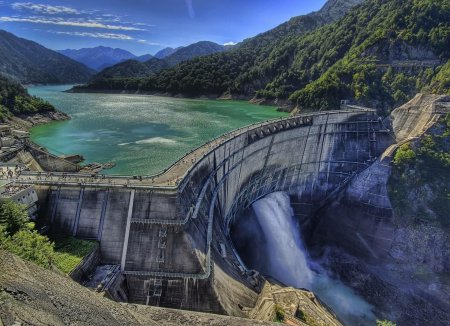 Плотина итайпу