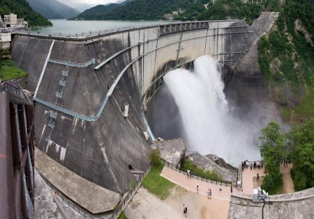 Плотина куробэ япония