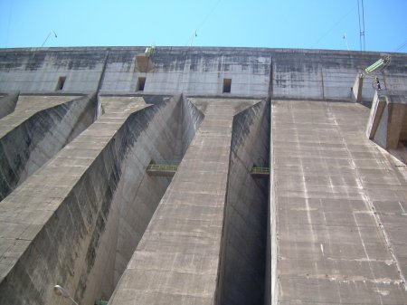 Плотина зейской гэс