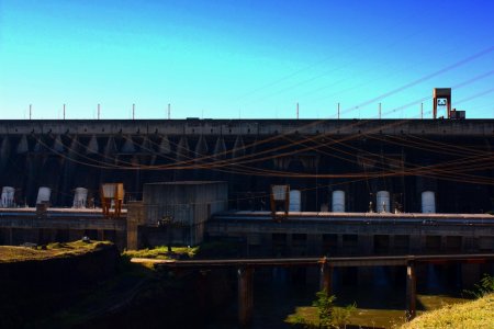 Плотина итайпу