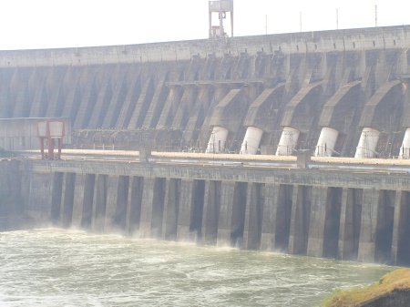 Плотина братской гэс